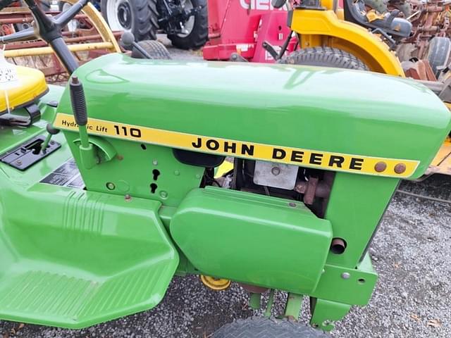 Image of John Deere 110 equipment image 3