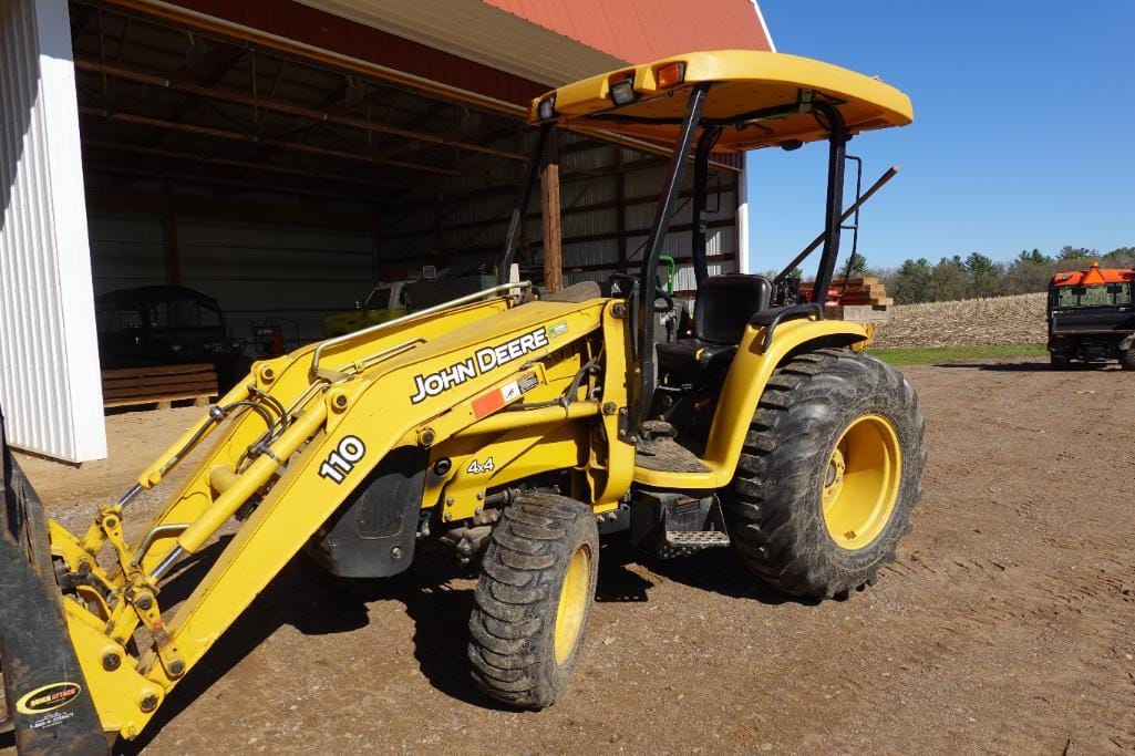 Main image John Deere 110
