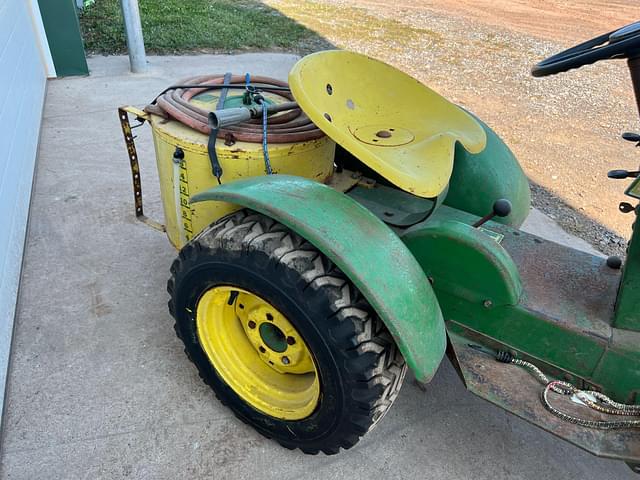 Image of John Deere 110 equipment image 4