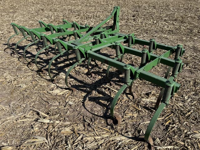 Image of John Deere 1100 equipment image 3