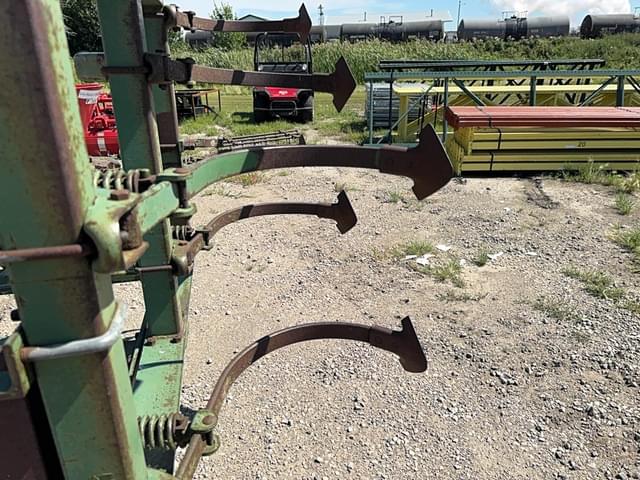 Image of John Deere 1100 equipment image 1