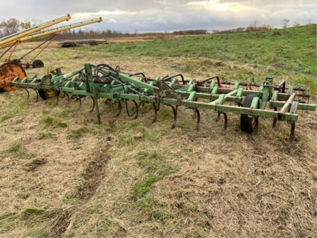 Image of John Deere 1100 Primary image