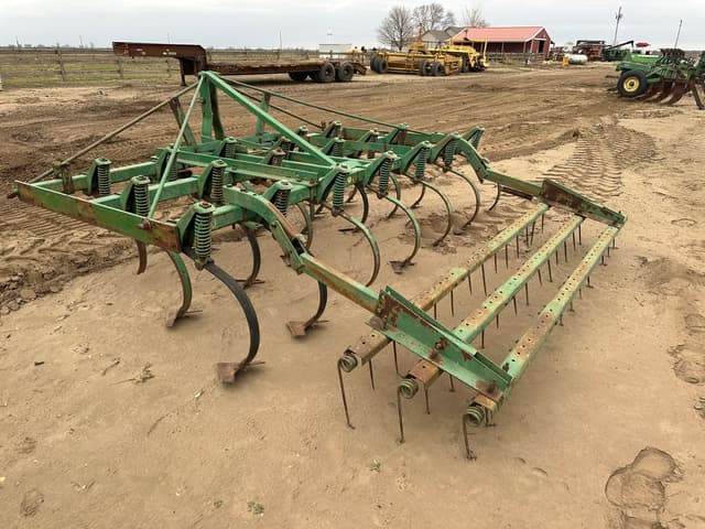 Image of John Deere 1100 equipment image 3