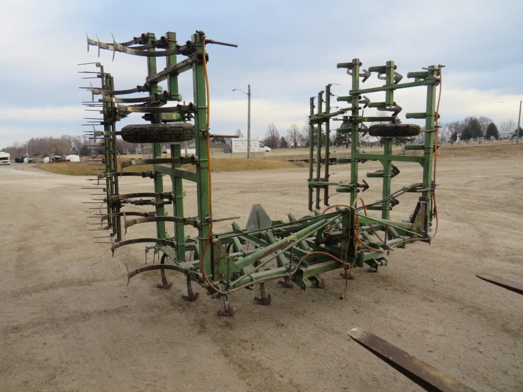 Image of John Deere 1100 Primary image