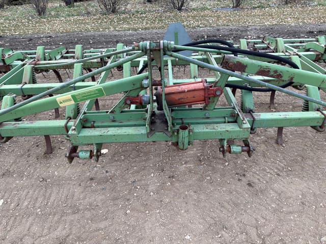 Image of John Deere 1100 equipment image 4