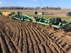 John Deere 1100 Image