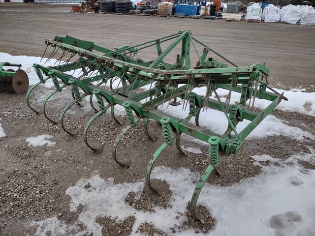 Image of John Deere 1100 equipment image 4