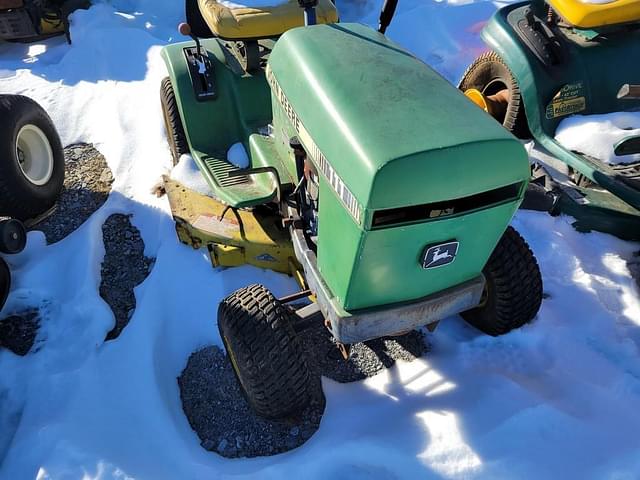 Image of John Deere 111 equipment image 1