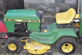 Main image John Deere 111