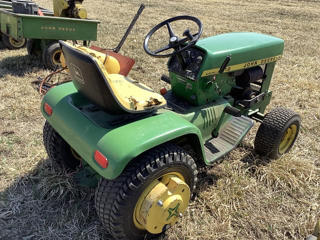 Image of John Deere 112 equipment image 3