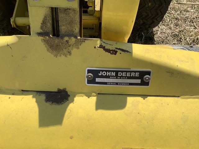 Image of John Deere 112 equipment image 4