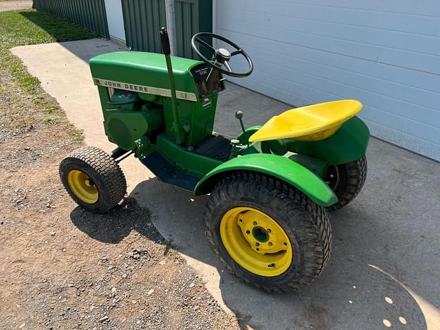 Image of John Deere 112 equipment image 1