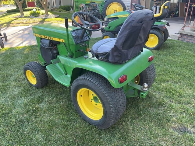 Image of John Deere 112 equipment image 2