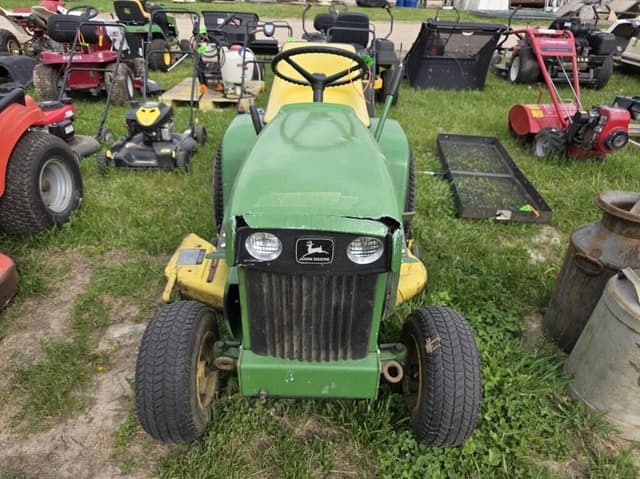 Image of John Deere 112 equipment image 1