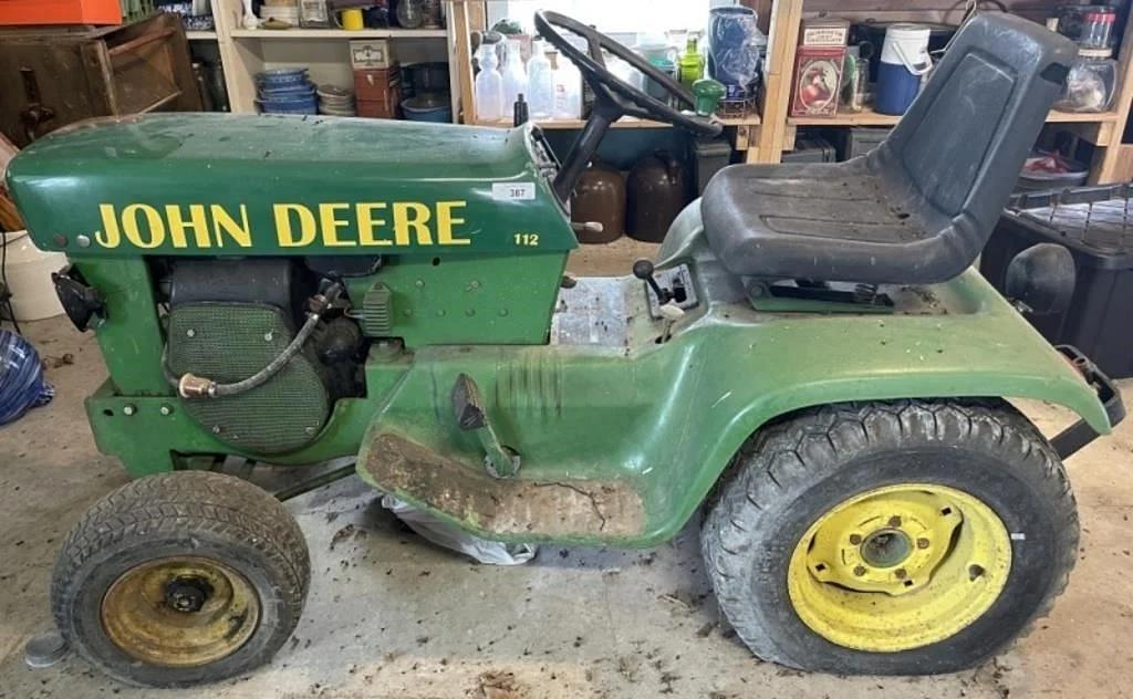 Image of John Deere 112 Primary image