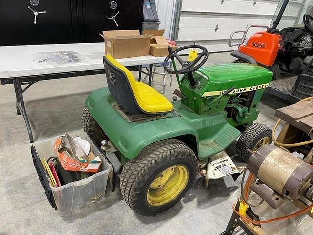 Image of John Deere 112 equipment image 2