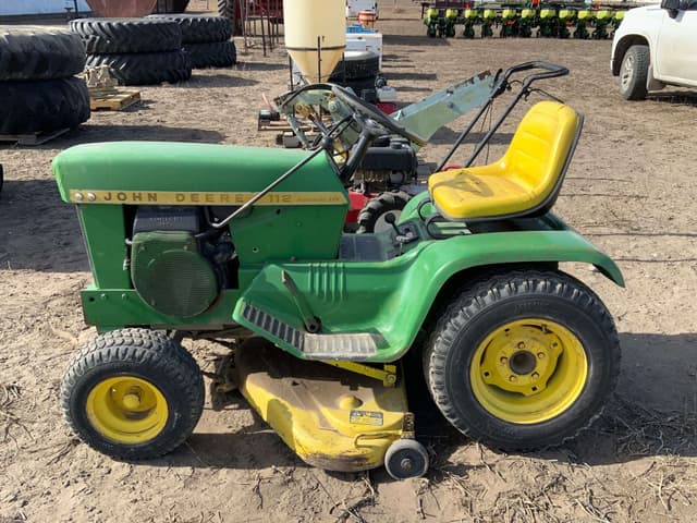 Image of John Deere 112 equipment image 2