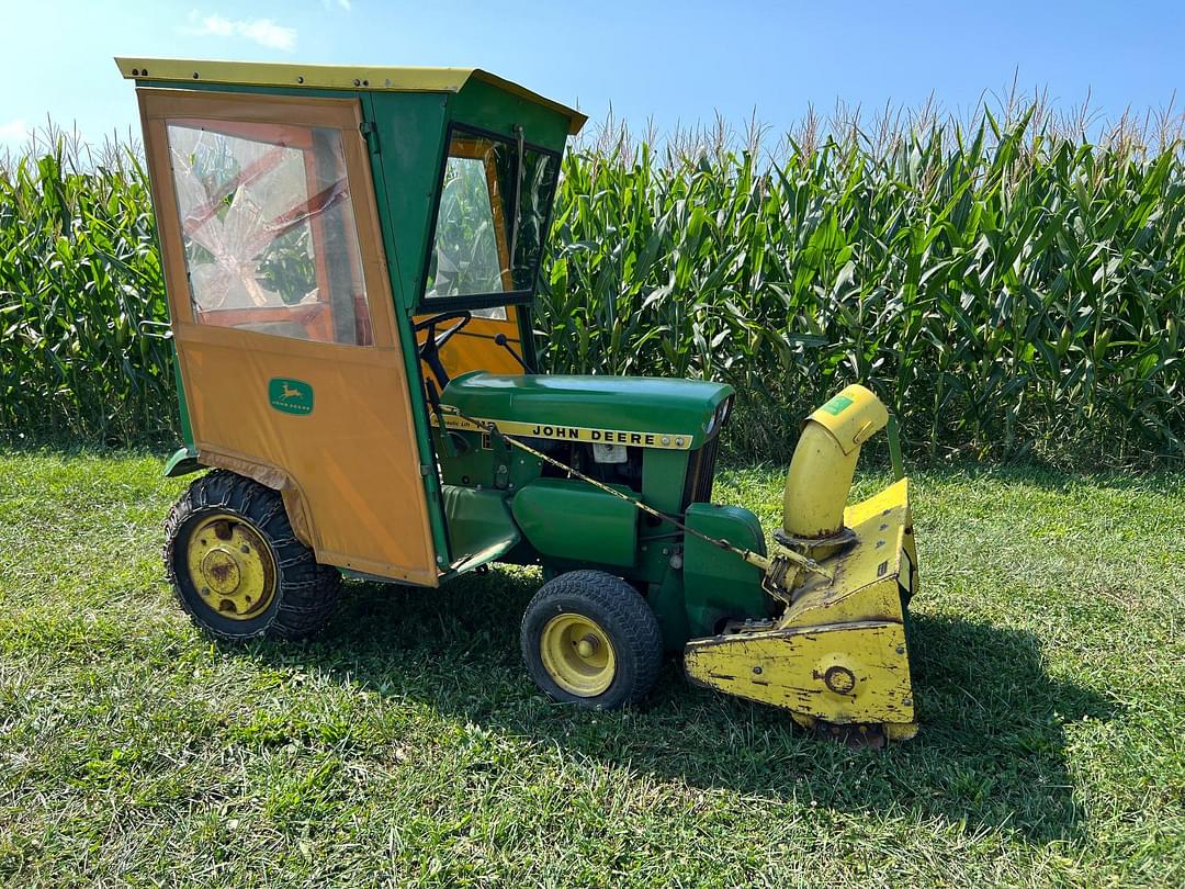 Image of John Deere 112 Primary image