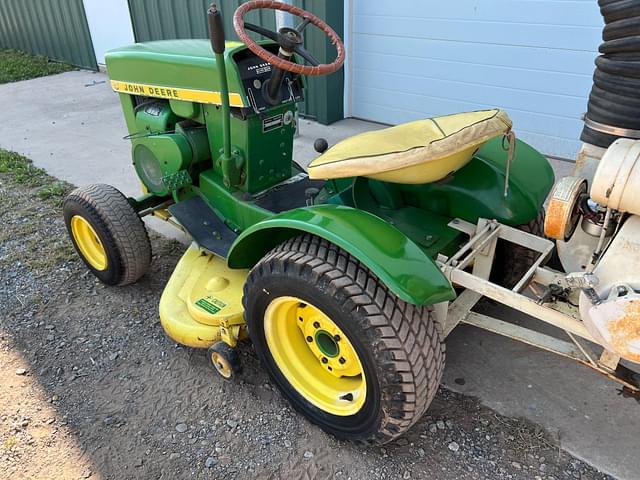 Image of John Deere 112 equipment image 2