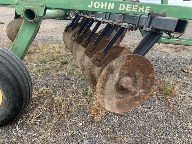 Image of John Deere 115 equipment image 3