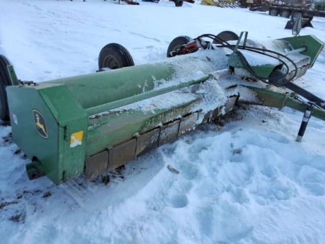 Image of John Deere 115 equipment image 1