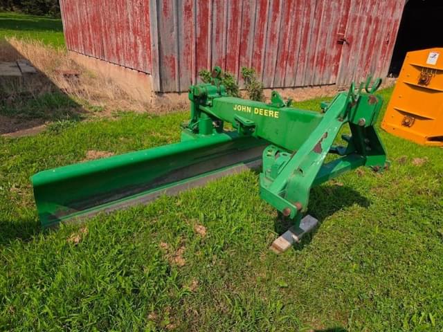 Image of John Deere 115 equipment image 1