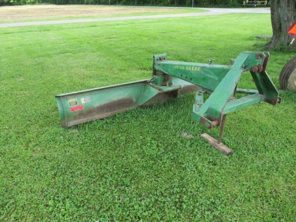 Image of John Deere 115 Image 0