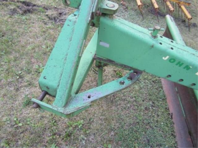 Image of John Deere 115 equipment image 4
