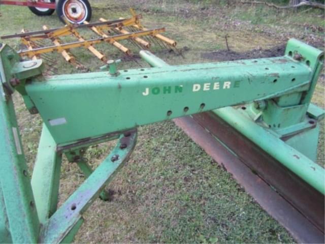 Image of John Deere 115 equipment image 3
