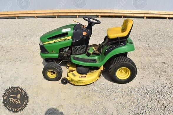 Image of John Deere 115 equipment image 1
