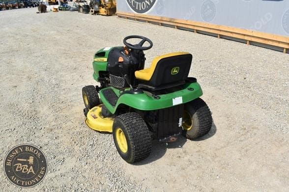 Image of John Deere 115 equipment image 3