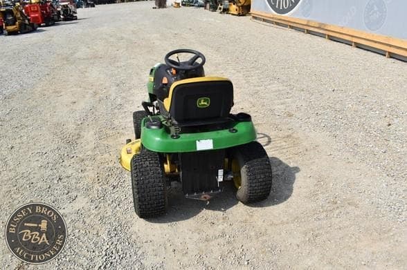 Image of John Deere 115 equipment image 4