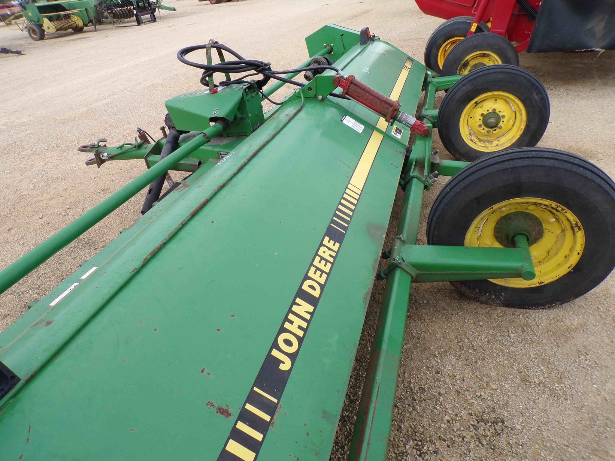 John Deere 115 Equipment Image0