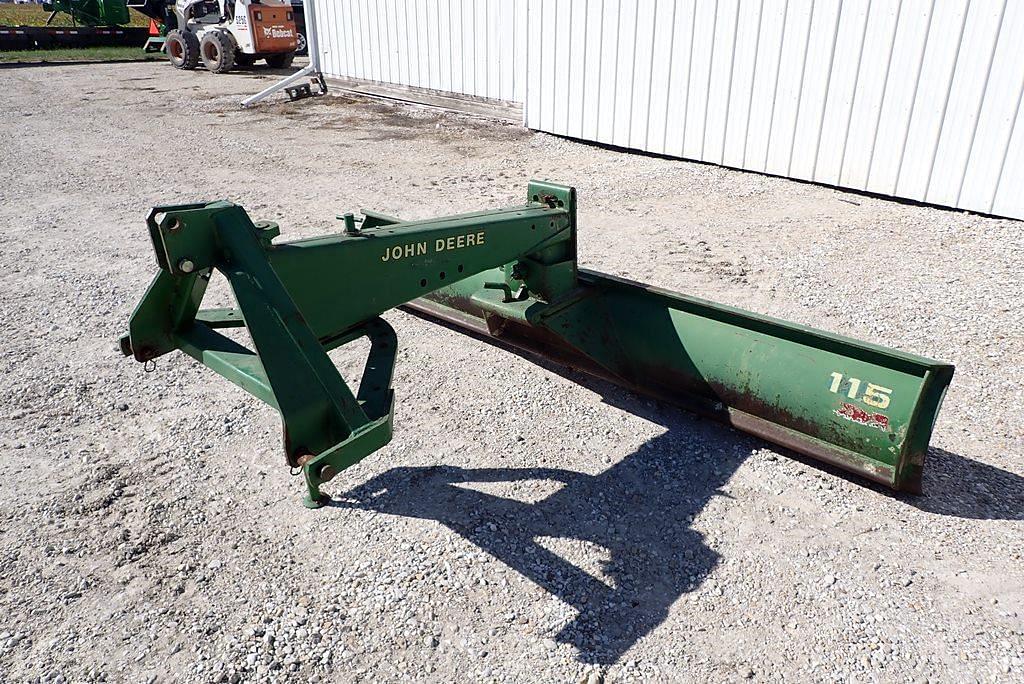 Image of John Deere 115 Primary image