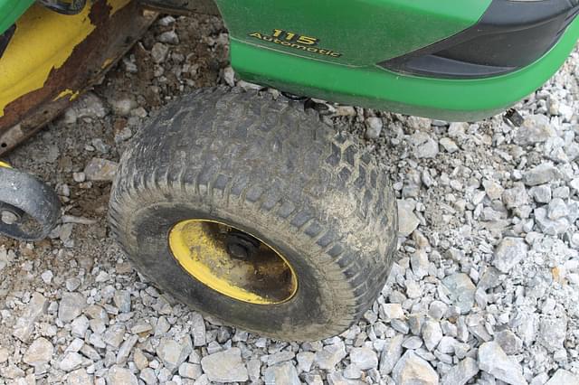 Image of John Deere 115 equipment image 3