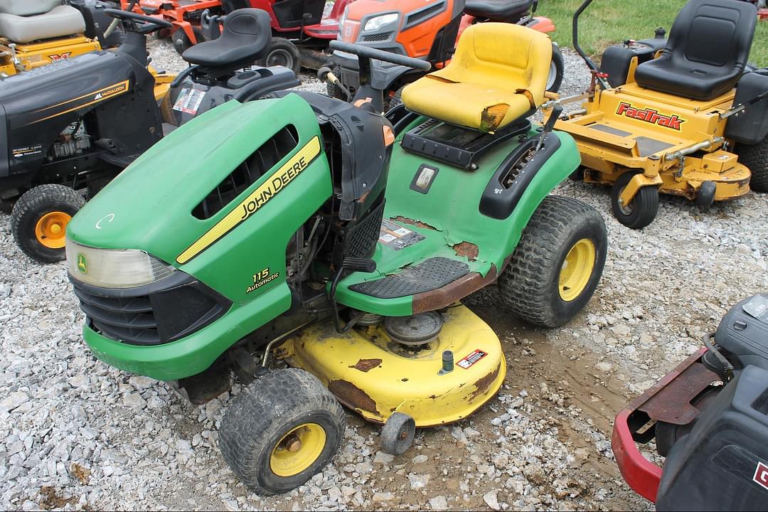 Image of John Deere 115 Primary image