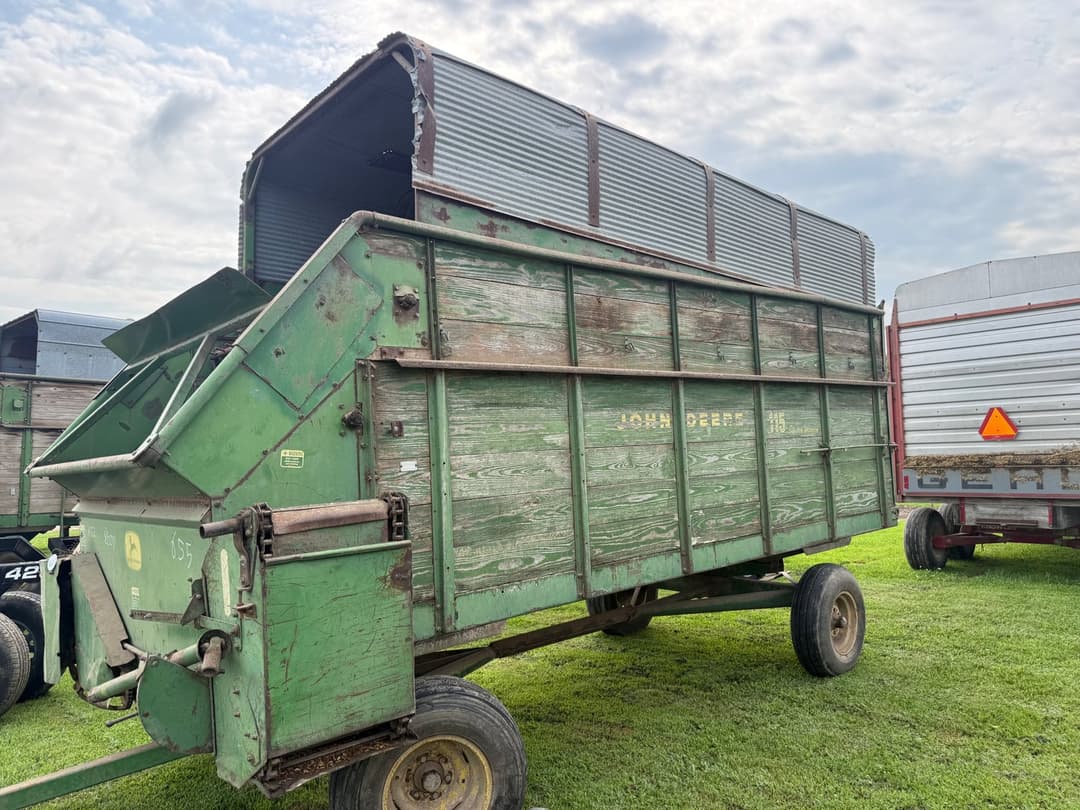 Image of John Deere 115 Primary image