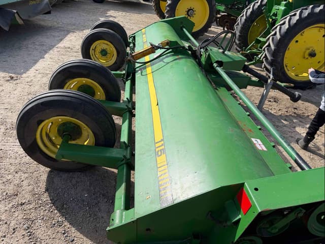 Image of John Deere 115 equipment image 3