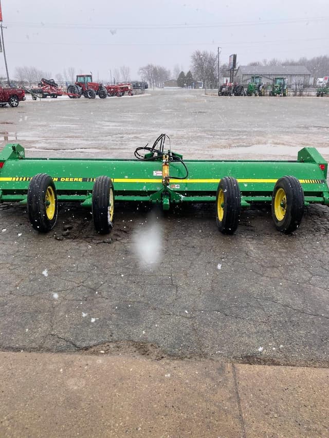 Image of John Deere 115 equipment image 1