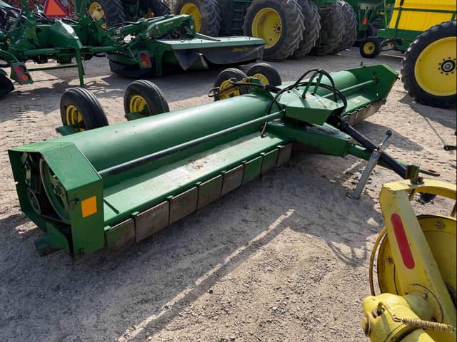 Image of John Deere 115 equipment image 2