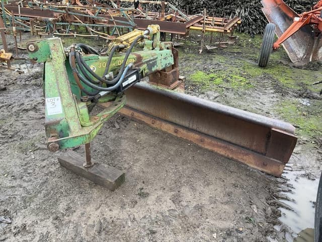 Image of John Deere 115 equipment image 2