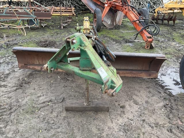 Image of John Deere 115 equipment image 1