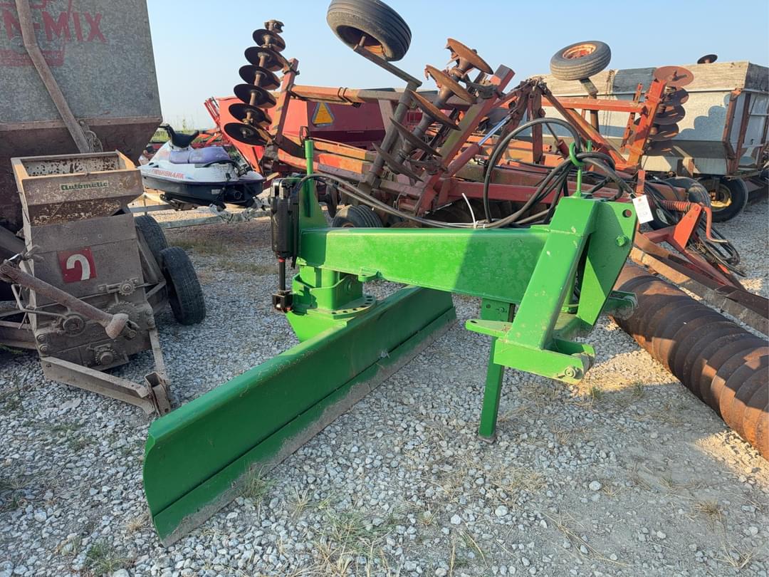 Image of John Deere 115 Image 1