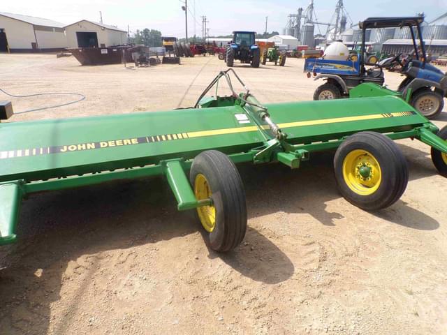 Image of John Deere 115 equipment image 4