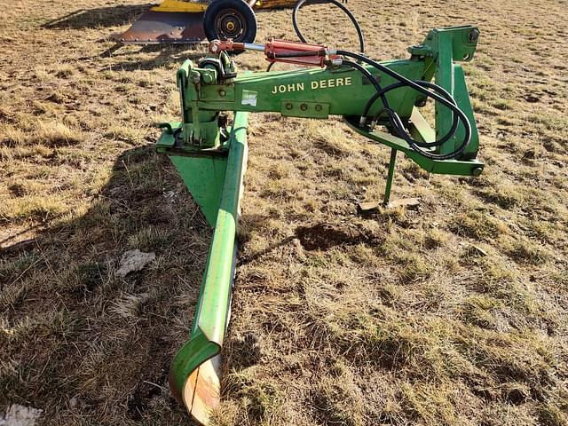 Image of John Deere 115 equipment image 1