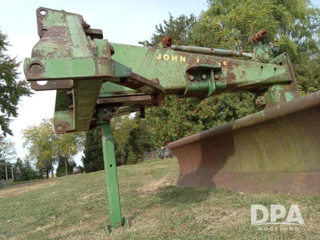 Image of John Deere 115 equipment image 1