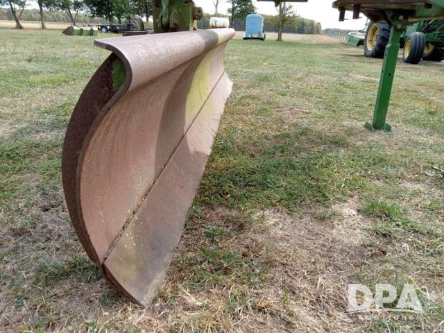 Image of John Deere 115 equipment image 4