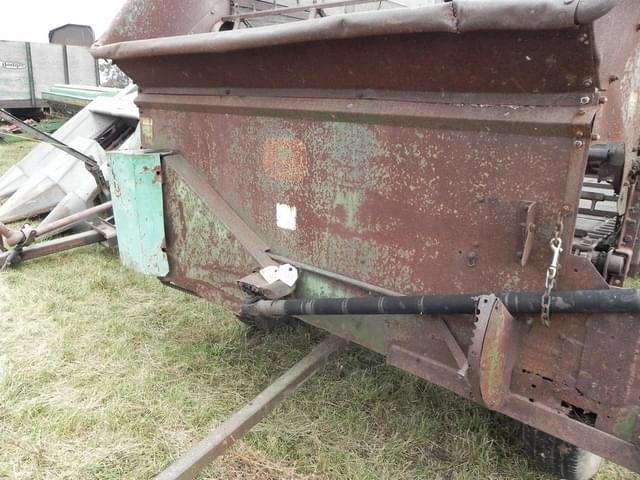 Image of John Deere 115 equipment image 1