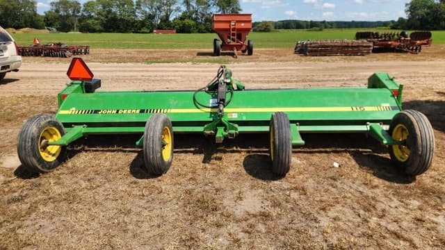 Image of John Deere 115 equipment image 4