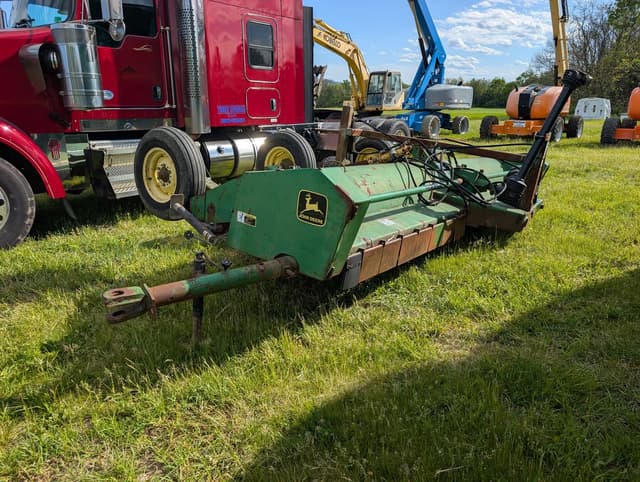 Image of John Deere 115 equipment image 2